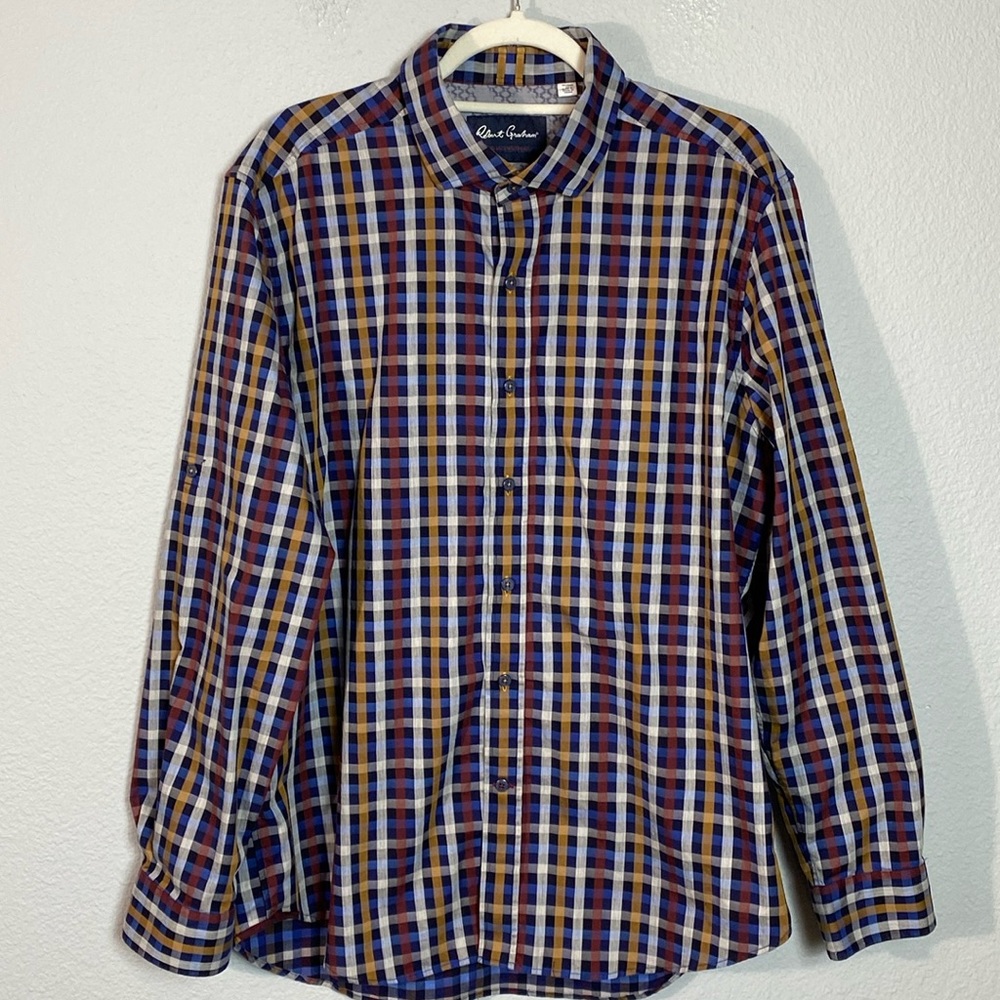 Robert Graham Men's Tailored Fit Button Down Shirt